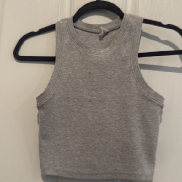 Basic ribbed tank - Picture 4 of 5